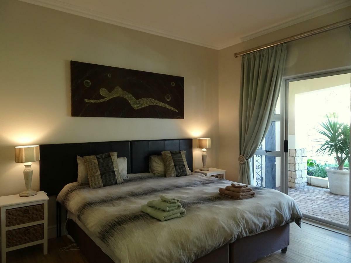非洲棕榈小屋和旅馆 杜班维尔 外观 照片